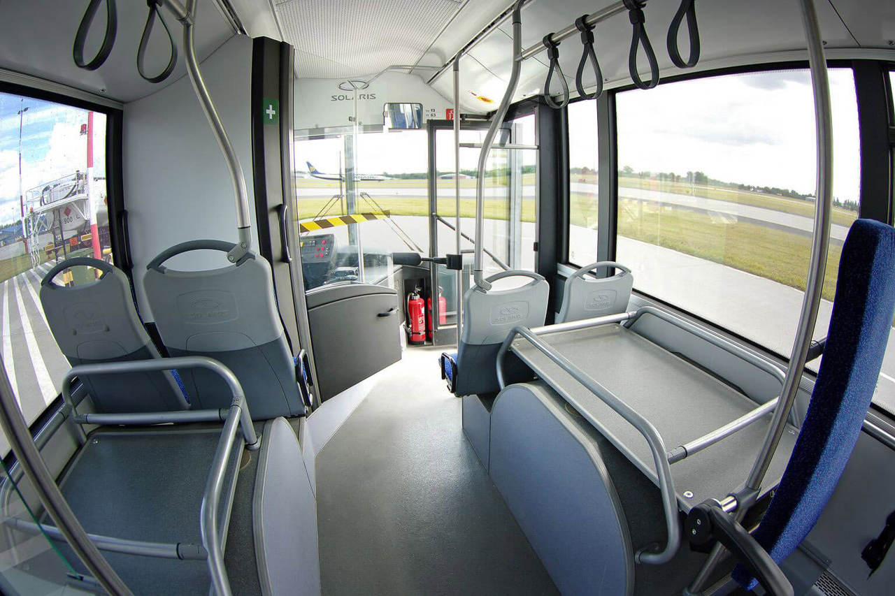 Solaris Urbino 12 - אוטובוס תעופתי: תמונה 2 Solaris Urbino 12 - אוטובוס תעופתי: תמונה 2