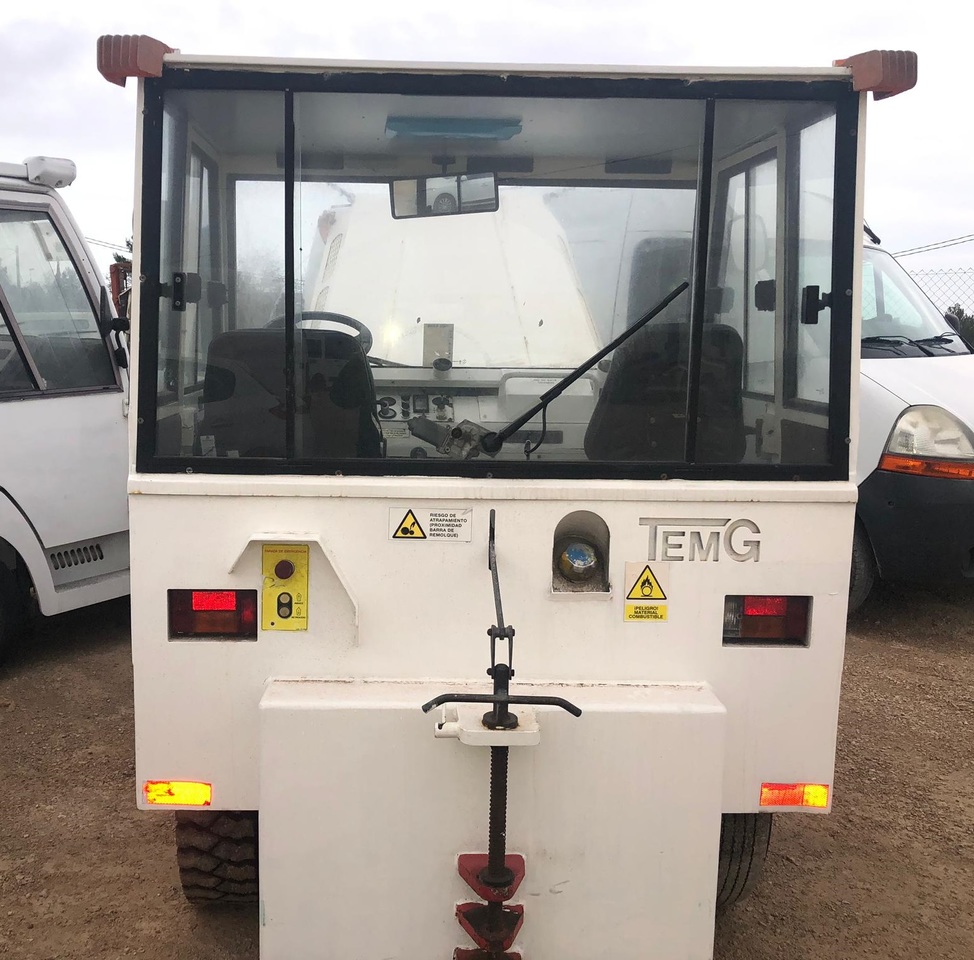 TEMG TRACTOR/DIESEL TG5000 - טרקטור כבודה: תמונה 4 TEMG TRACTOR/DIESEL TG5000 - טרקטור כבודה: תמונה 4