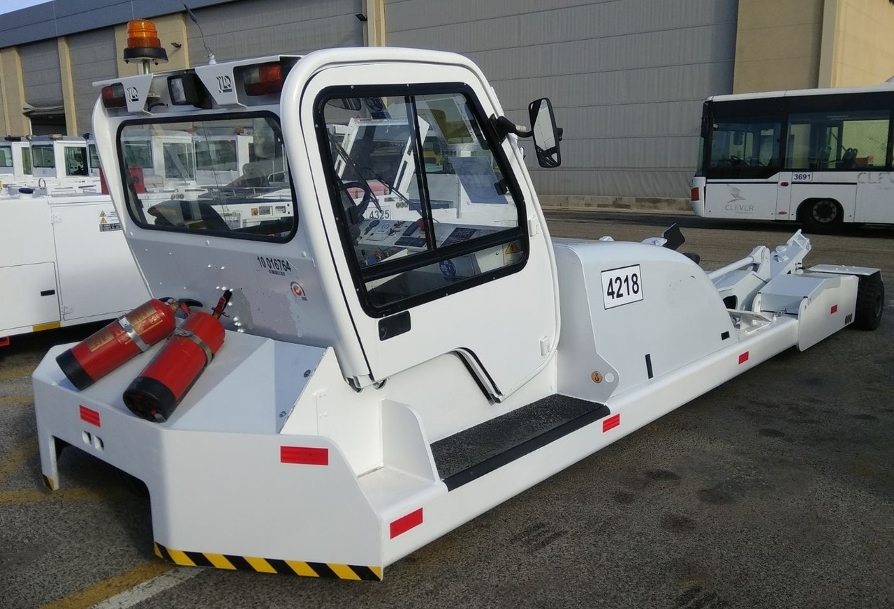 TLD Towbarless Pushback TPX 100 E - טרקטור דחיפה לאחור: תמונה 1 TLD Towbarless Pushback TPX 100 E - טרקטור דחיפה לאחור: תמונה 1