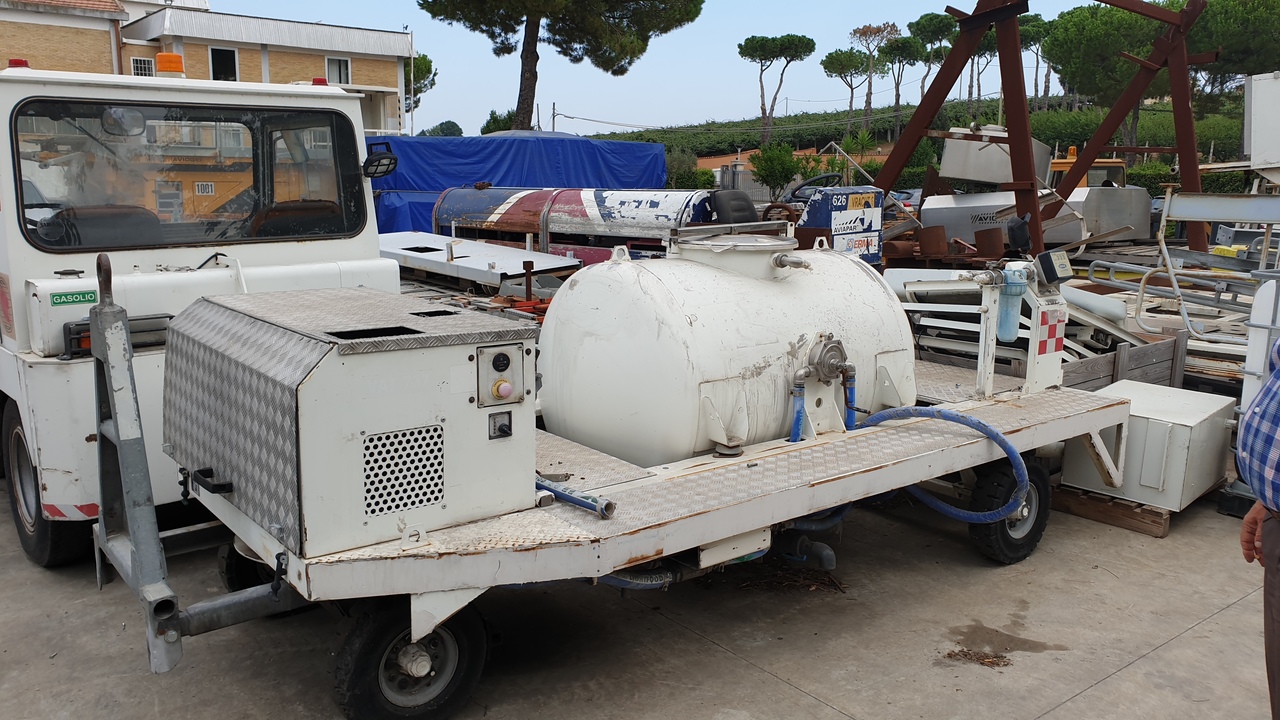 Waste Unit Aviogei VTT 737 - משאית שירות לשירותים: תמונה 2 Waste Unit Aviogei VTT 737 - משאית שירות לשירותים: תמונה 2