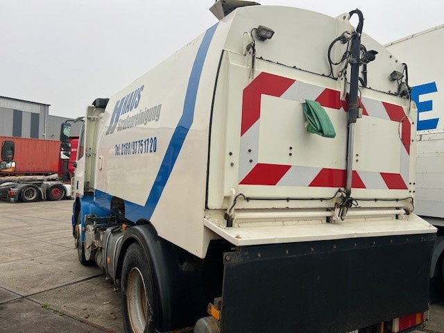 DAF 65 FA65.180 CF - מטאטא כבישים: תמונה 4 DAF 65 FA65.180 CF - מטאטא כבישים: תמונה 4