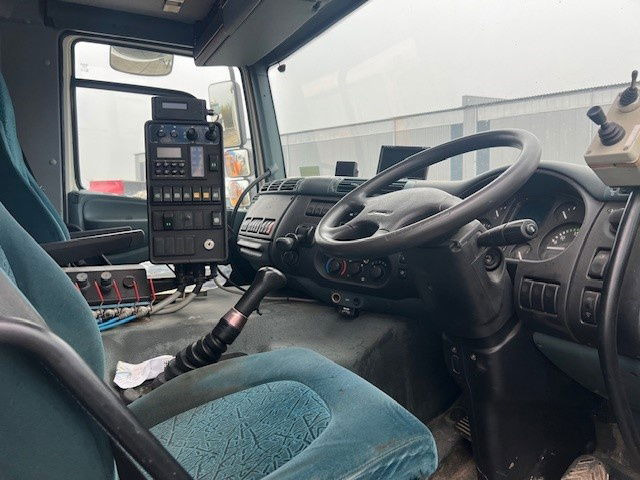 DAF 65 FA65.180 CF - מטאטא כבישים: תמונה 5 DAF 65 FA65.180 CF - מטאטא כבישים: תמונה 5
