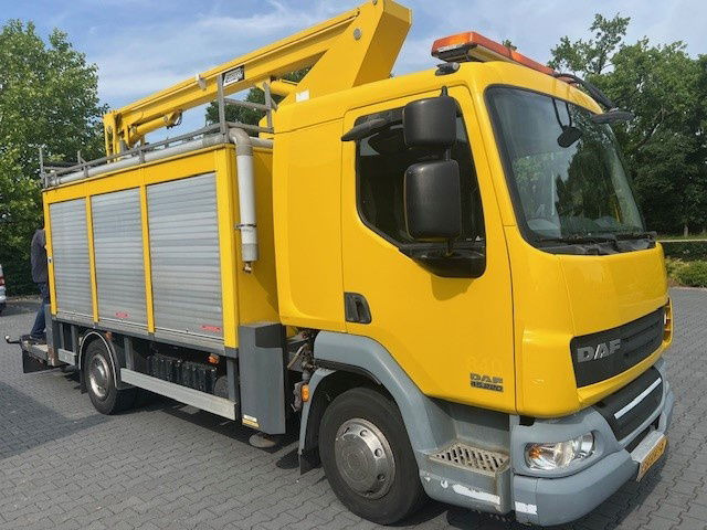 DAF LF 220 FA45.220 LF Custers T265-12.5 - פלטפורמה אווירית מותקנת על משאית: תמונה 2 DAF LF 220 FA45.220 LF Custers T265-12.5 - פלטפורמה אווירית מותקנת על משאית: תמונה 2