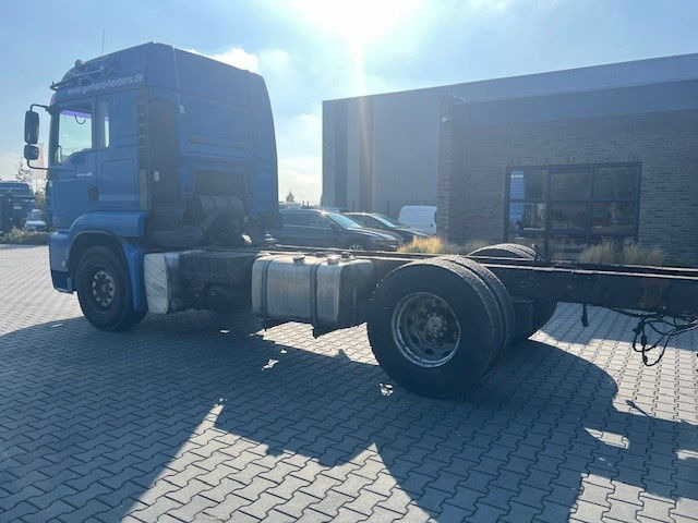 MAN TGA 18.480 MAN TGA 18.480 - משאית עם שלדת תא: תמונה 4 MAN TGA 18.480 MAN TGA 18.480 - משאית עם שלדת תא: תמונה 4
