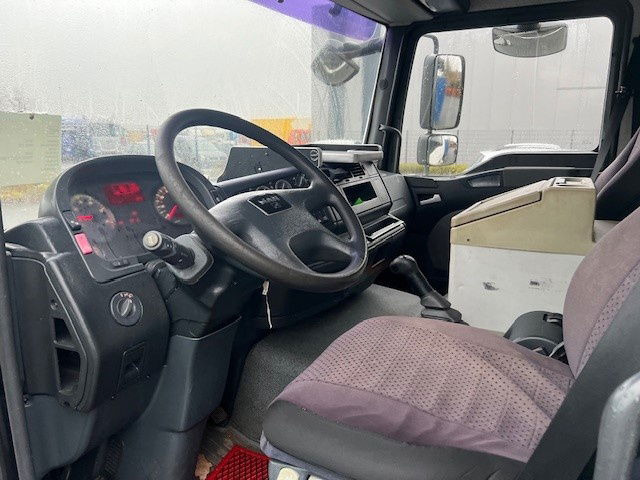MAN TGL 12.240 TGL 10.240 - משאית צד נופל/ שטוחה: תמונה 5 MAN TGL 12.240 TGL 10.240 - משאית צד נופל/ שטוחה: תמונה 5