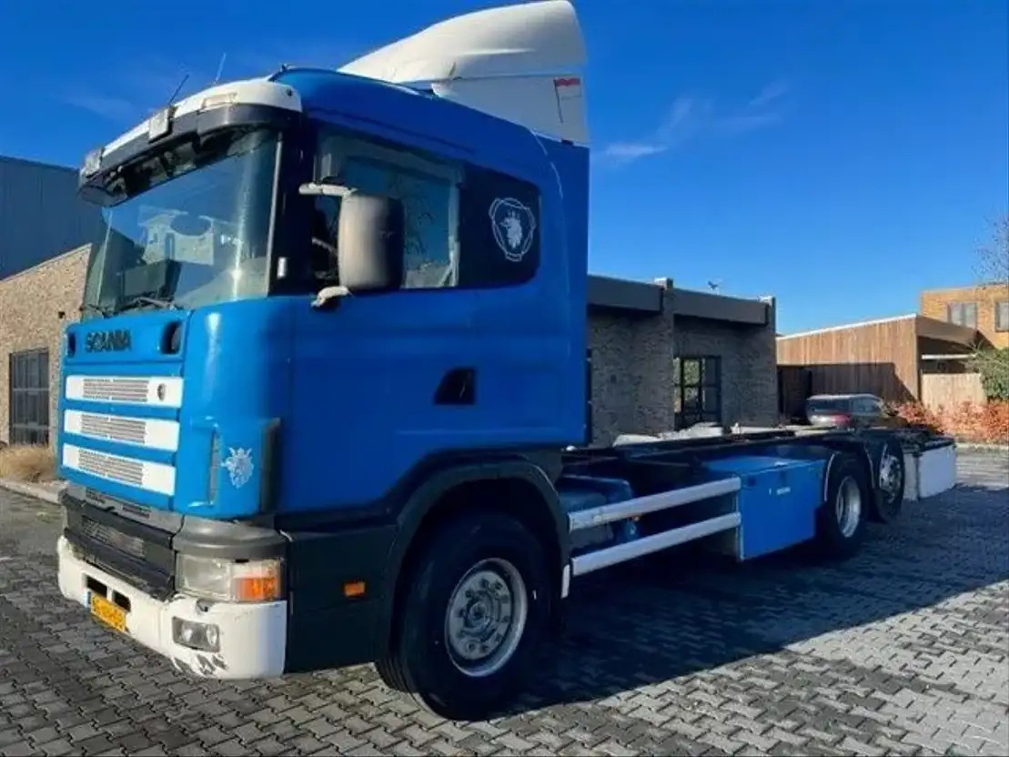Scania R114-340 .340 - משאית עם שלדת תא: תמונה 1 Scania R114-340 .340 - משאית עם שלדת תא: תמונה 1