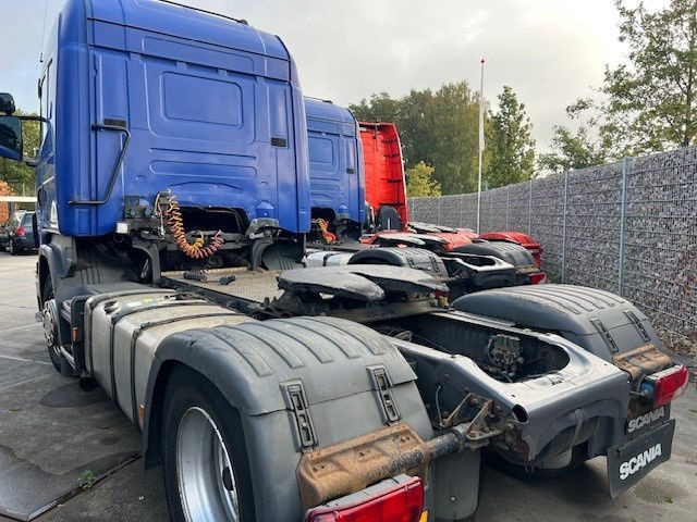 Scania R440 Manuel - יחידת טרקטור: תמונה 4 Scania R440 Manuel - יחידת טרקטור: תמונה 4