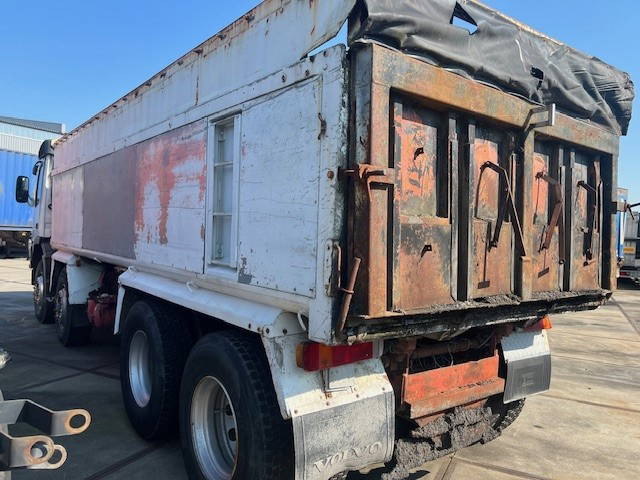 Volvo FM 12 FM12 8x4 - מזהיר: תמונה 5 Volvo FM 12 FM12 8x4 - מזהיר: תמונה 5