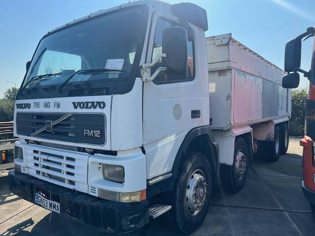Volvo FM 12 FM12 8x4 - מזהיר: תמונה 1 Volvo FM 12 FM12 8x4 - מזהיר: תמונה 1