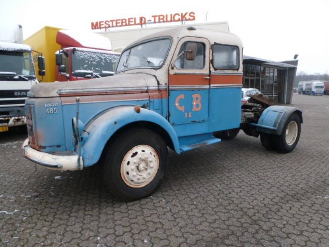 Volvo L485 L 485 - יחידת טרקטור: תמונה 1 Volvo L485 L 485 - יחידת טרקטור: תמונה 1