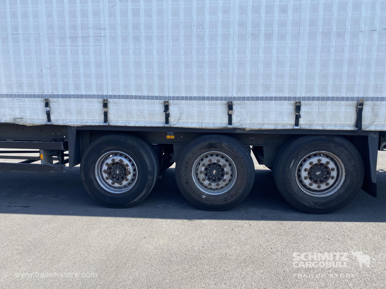 SCHMITZ Curtainsider Standard - סמיטריילר עם וילונות צד: תמונה 5 SCHMITZ Curtainsider Standard - סמיטריילר עם וילונות צד: תמונה 5