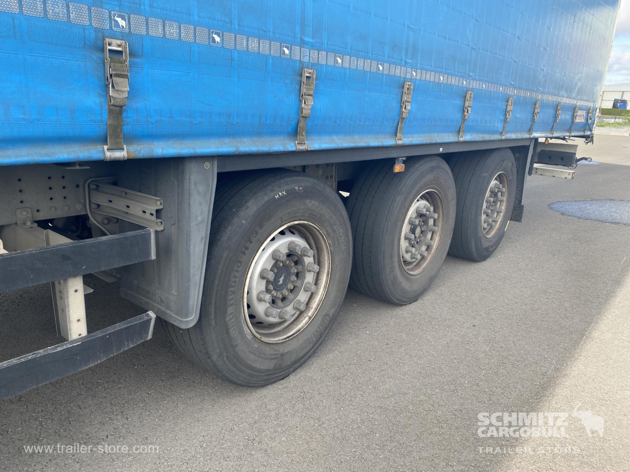 SCHMITZ Curtainsider Standard - סמיטריילר עם וילונות צד: תמונה 3 SCHMITZ Curtainsider Standard - סמיטריילר עם וילונות צד: תמונה 3
