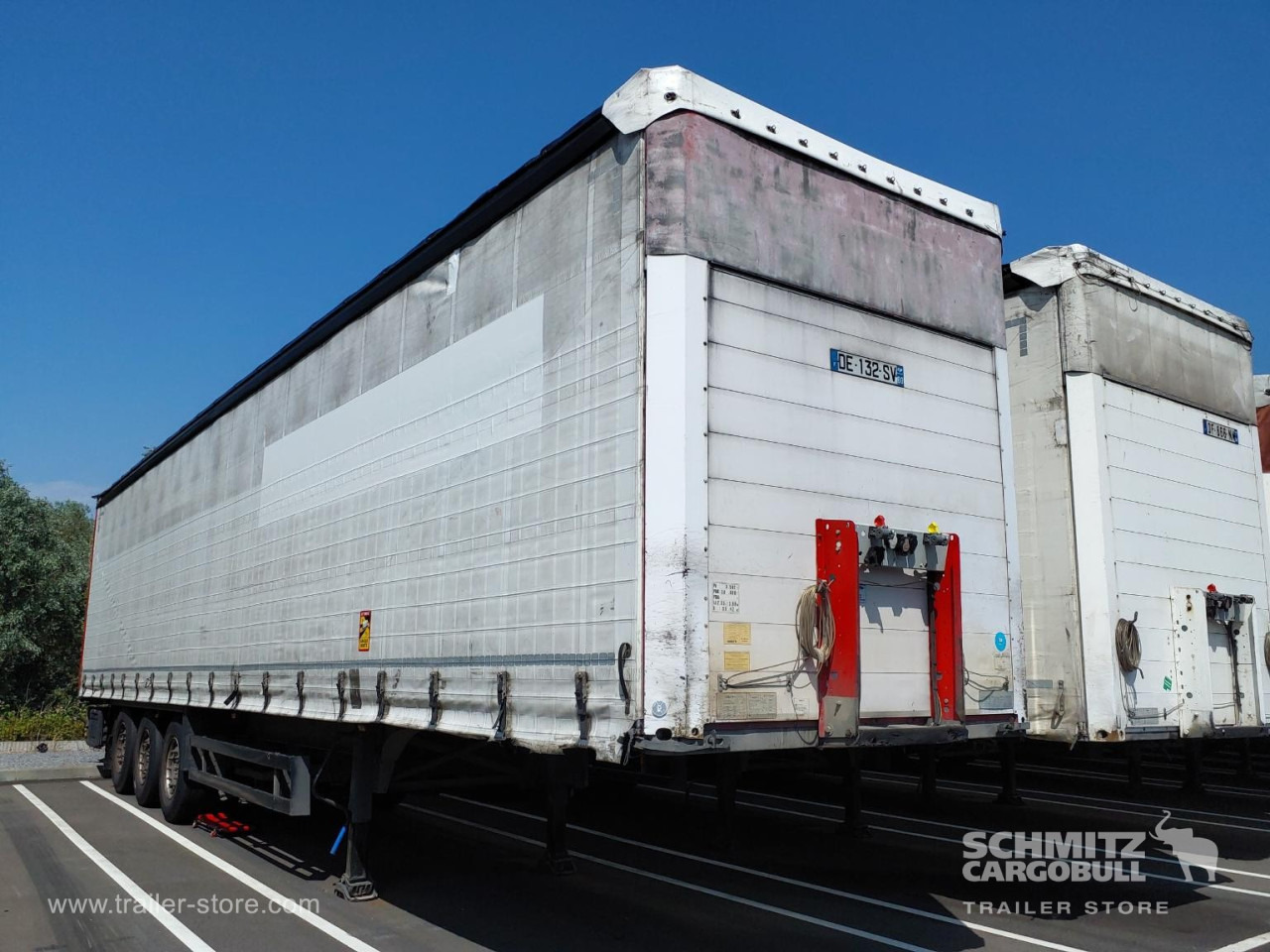 SCHMITZ Curtainsider Standard - סמיטריילר עם וילונות צד: תמונה 1 SCHMITZ Curtainsider Standard - סמיטריילר עם וילונות צד: תמונה 1