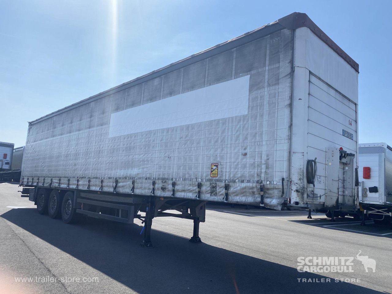 SCHMITZ Curtainsider Standard - סמיטריילר עם וילונות צד: תמונה 1 SCHMITZ Curtainsider Standard - סמיטריילר עם וילונות צד: תמונה 1