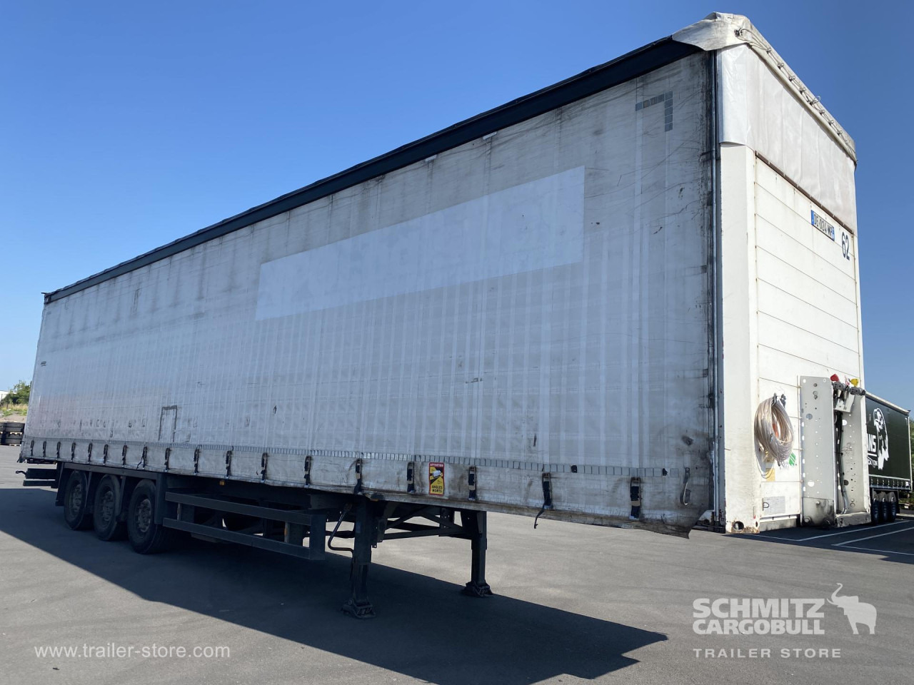 SCHMITZ Curtainsider Standard - סמיטריילר עם וילונות צד: תמונה 1 SCHMITZ Curtainsider Standard - סמיטריילר עם וילונות צד: תמונה 1