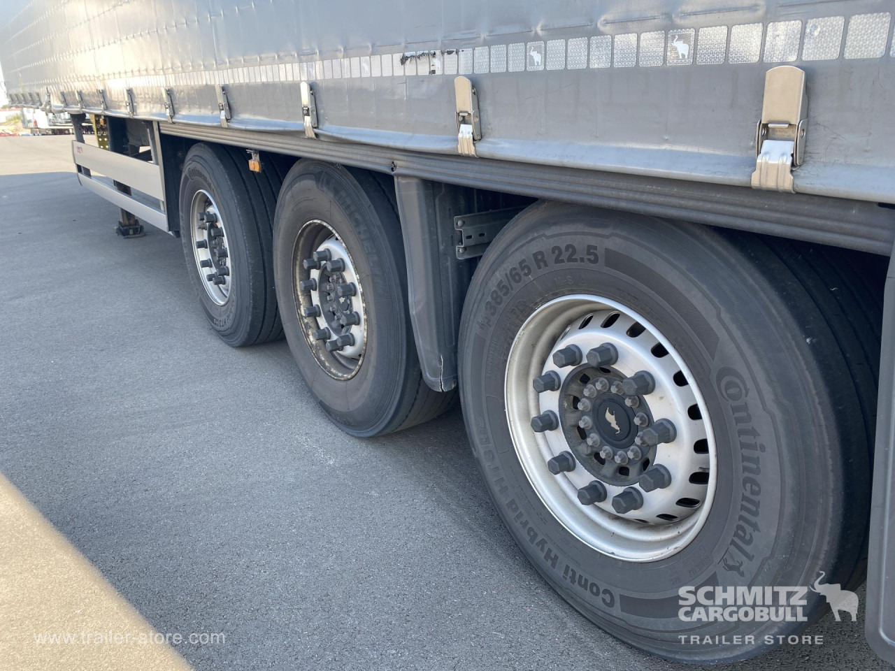 SCHMITZ Curtainsider Standard - סמיטריילר עם וילונות צד: תמונה 4 SCHMITZ Curtainsider Standard - סמיטריילר עם וילונות צד: תמונה 4