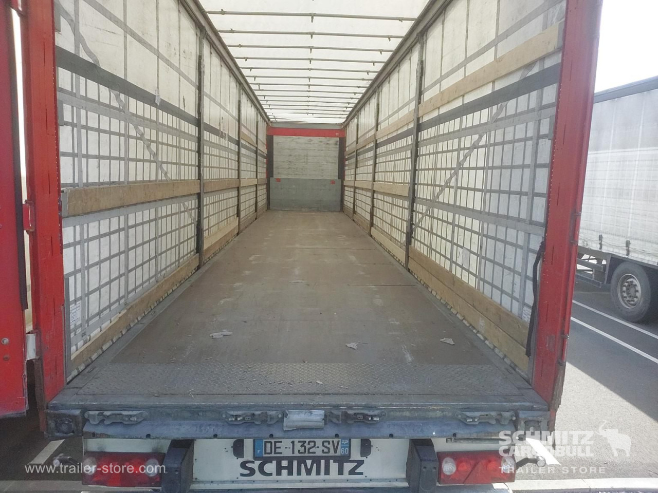 SCHMITZ Curtainsider Standard - סמיטריילר עם וילונות צד: תמונה 5 SCHMITZ Curtainsider Standard - סמיטריילר עם וילונות צד: תמונה 5