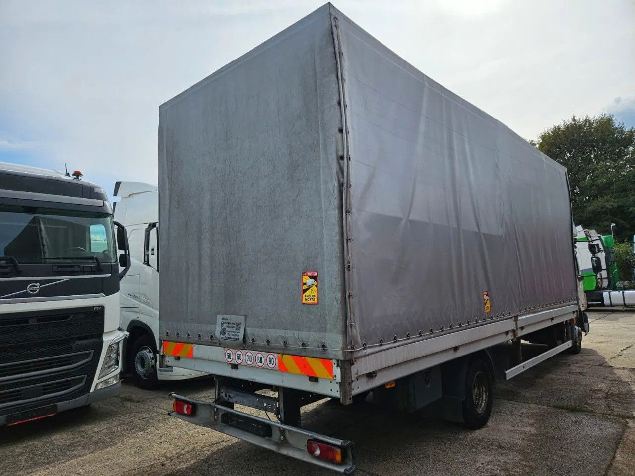 DAF LF 45.180 EEV - More units in stock! - כלי רכב מסחרי עם וילונות צד: תמונה 5 DAF LF 45.180 EEV - More units in stock! - כלי רכב מסחרי עם וילונות צד: תמונה 5