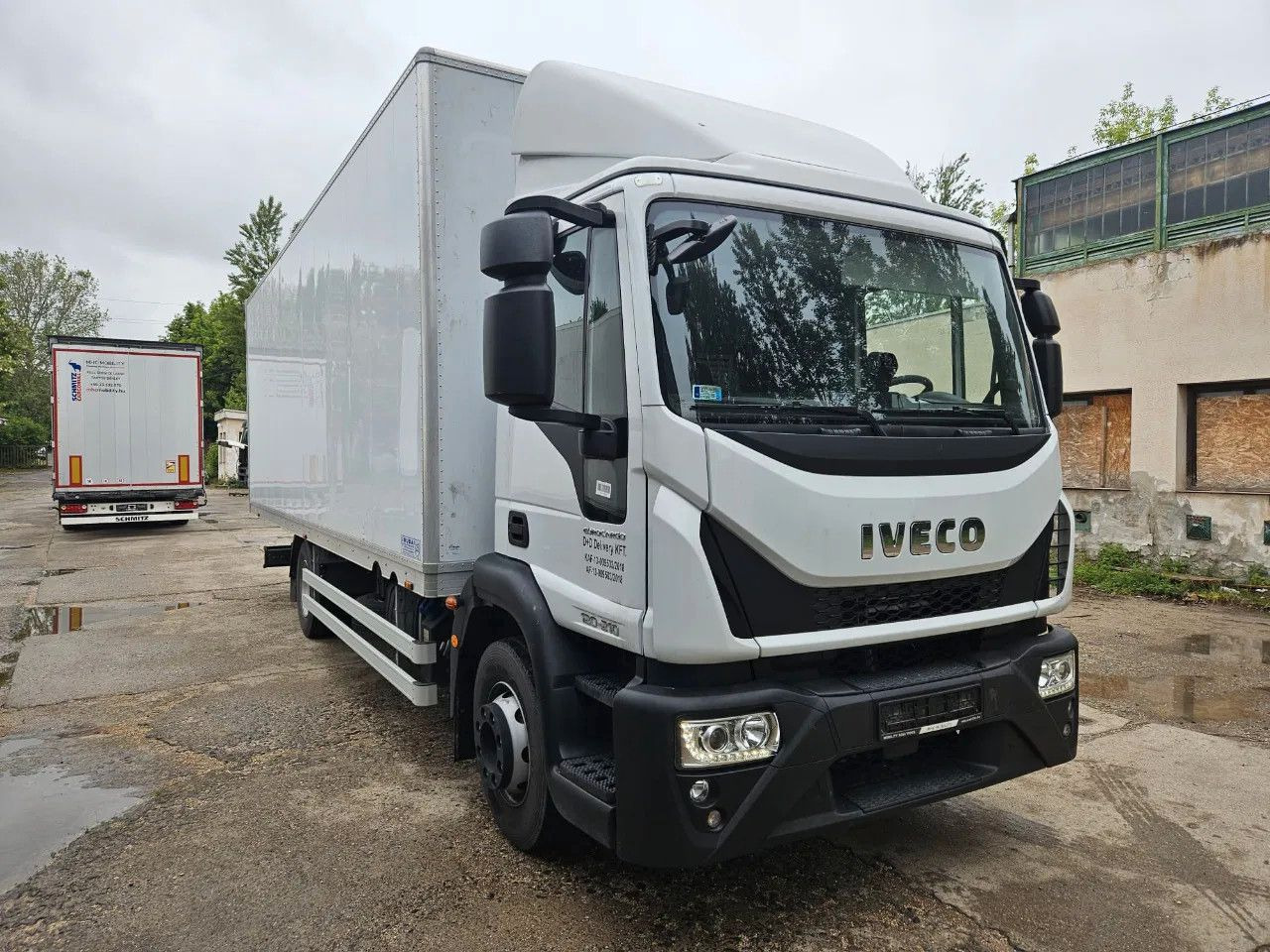 Iveco EuroCargo 120 - 210 BOX 12t Only 7554 km - משאית תיבה: תמונה 3 Iveco EuroCargo 120 - 210 BOX 12t Only 7554 km - משאית תיבה: תמונה 3