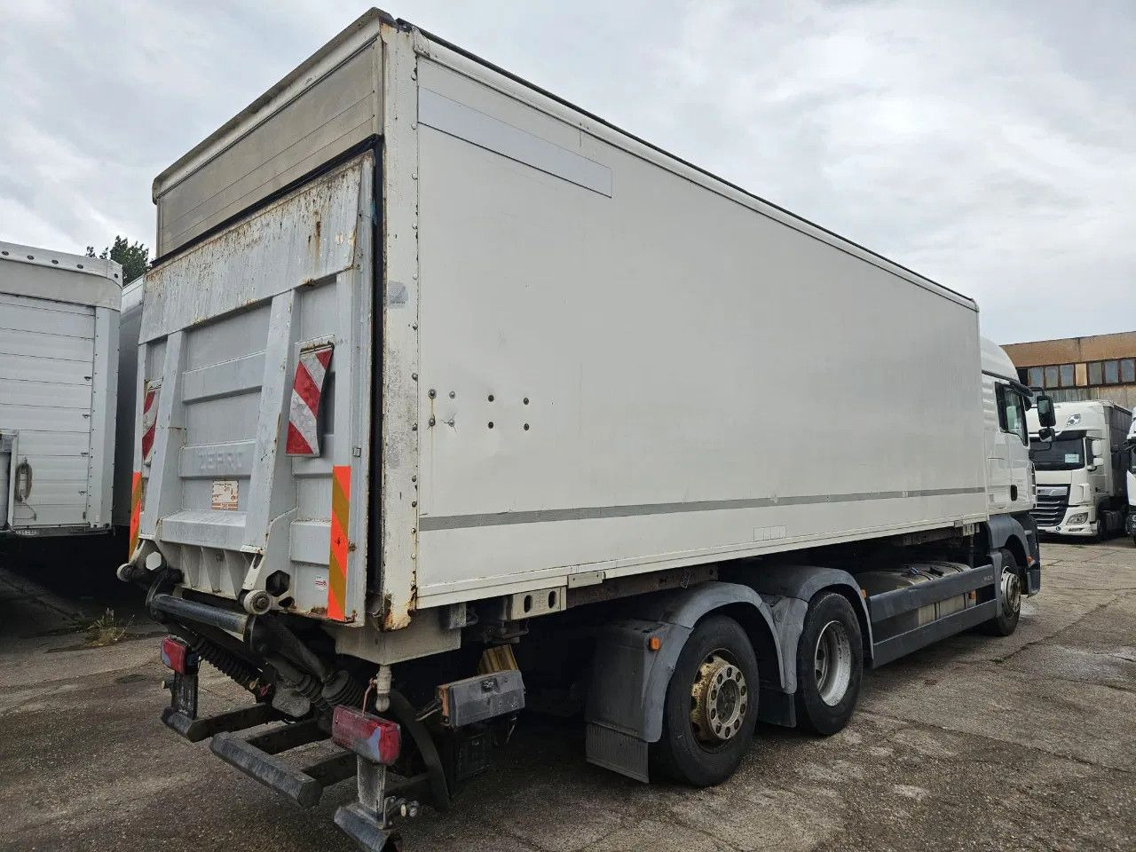 MAN TGA 26.400 BDF Tail Lift Euro5, New Smart2 Tacho - מוביל מכולות/ משאית החלפת גוף: תמונה 3 MAN TGA 26.400 BDF Tail Lift Euro5, New Smart2 Tacho - מוביל מכולות/ משאית החלפת גוף: תמונה 3
