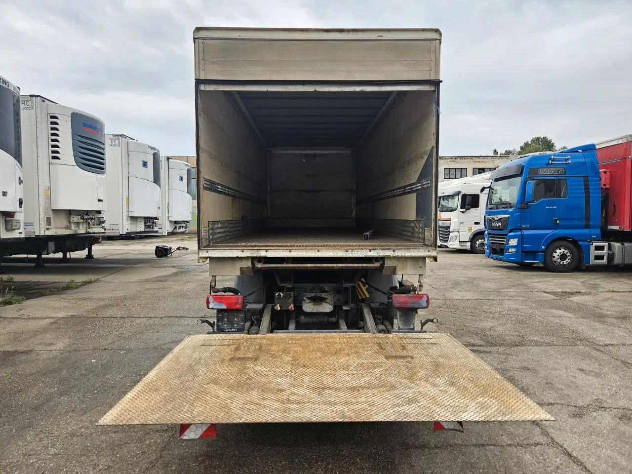 MAN TGA 26.400 BDF Tail Lift Euro5, New Smart2 Tacho - מוביל מכולות/ משאית החלפת גוף: תמונה 5 MAN TGA 26.400 BDF Tail Lift Euro5, New Smart2 Tacho - מוביל מכולות/ משאית החלפת גוף: תמונה 5