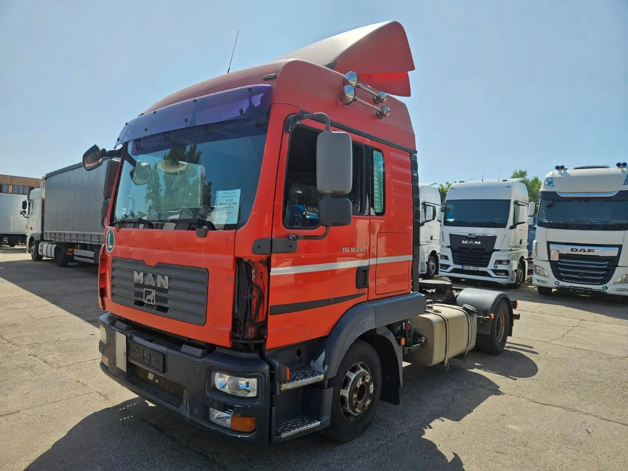 MAN TGL 10.240 Mega - יחידת טרקטור: תמונה 2 MAN TGL 10.240 Mega - יחידת טרקטור: תמונה 2