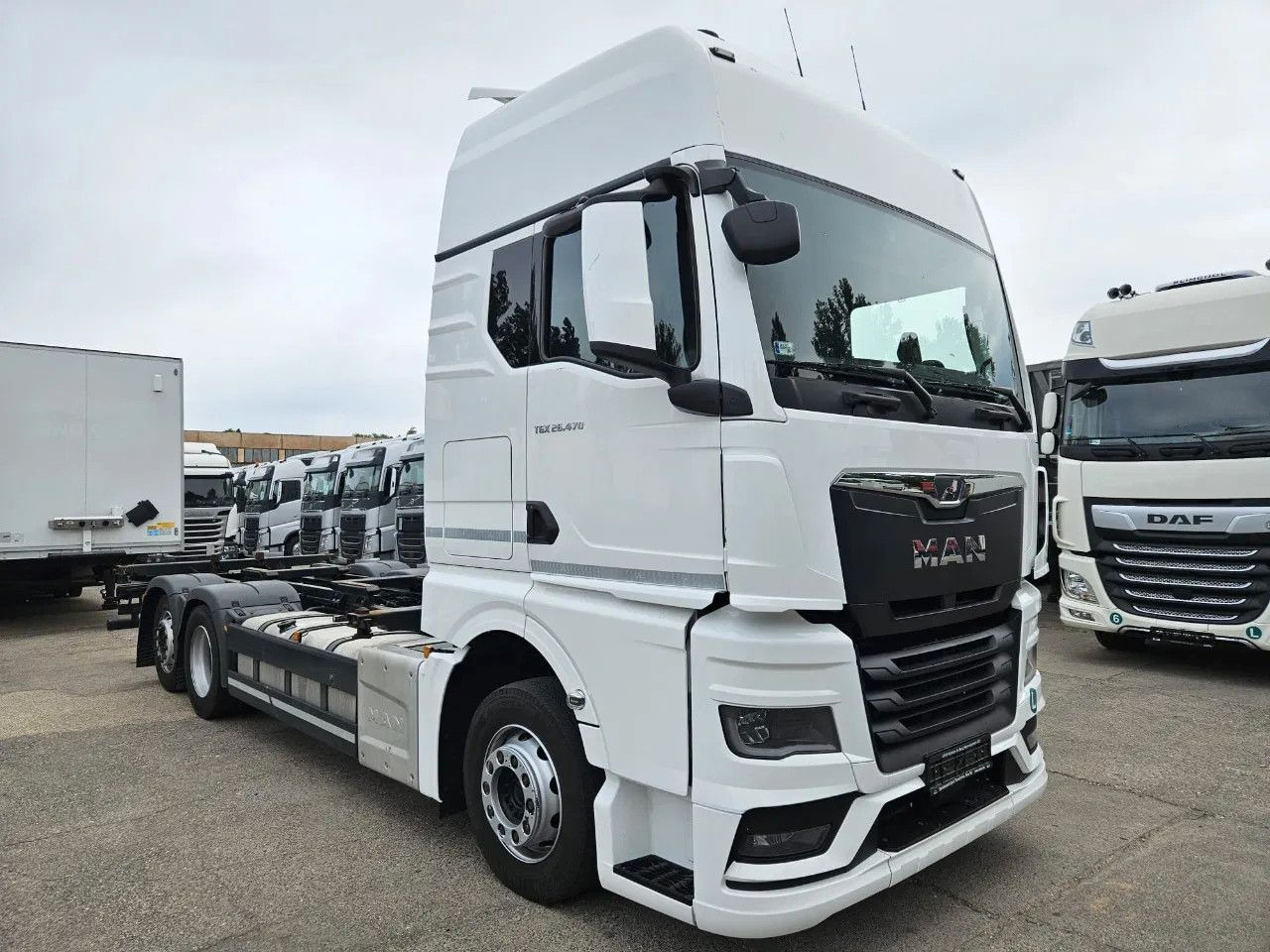 MAN TGX 26.470 XXL BDF 6x2 2 units, NAVI, Lift Axle - מוביל מכולות/ משאית החלפת גוף: תמונה 2 MAN TGX 26.470 XXL BDF 6x2 2 units, NAVI, Lift Axle - מוביל מכולות/ משאית החלפת גוף: תמונה 2