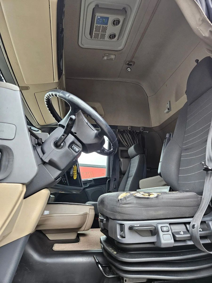 Scania R490 TopLine, Full Spoiler, New G2V2 Tachograph - יחידת טרקטור: תמונה 5 Scania R490 TopLine, Full Spoiler, New G2V2 Tachograph - יחידת טרקטור: תמונה 5