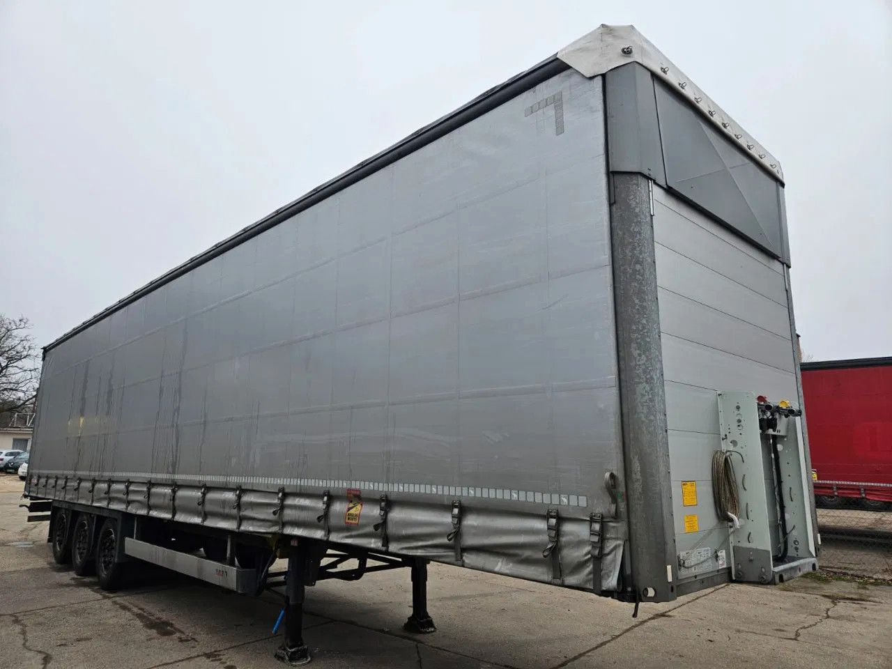 Schmitz Cargobull SCB S3T VARIOS Lifting Axle A - 10 units - סמיטריילר עם וילונות צד: תמונה 2 Schmitz Cargobull SCB S3T VARIOS Lifting Axle A - 10 units - סמיטריילר עם וילונות צד: תמונה 2