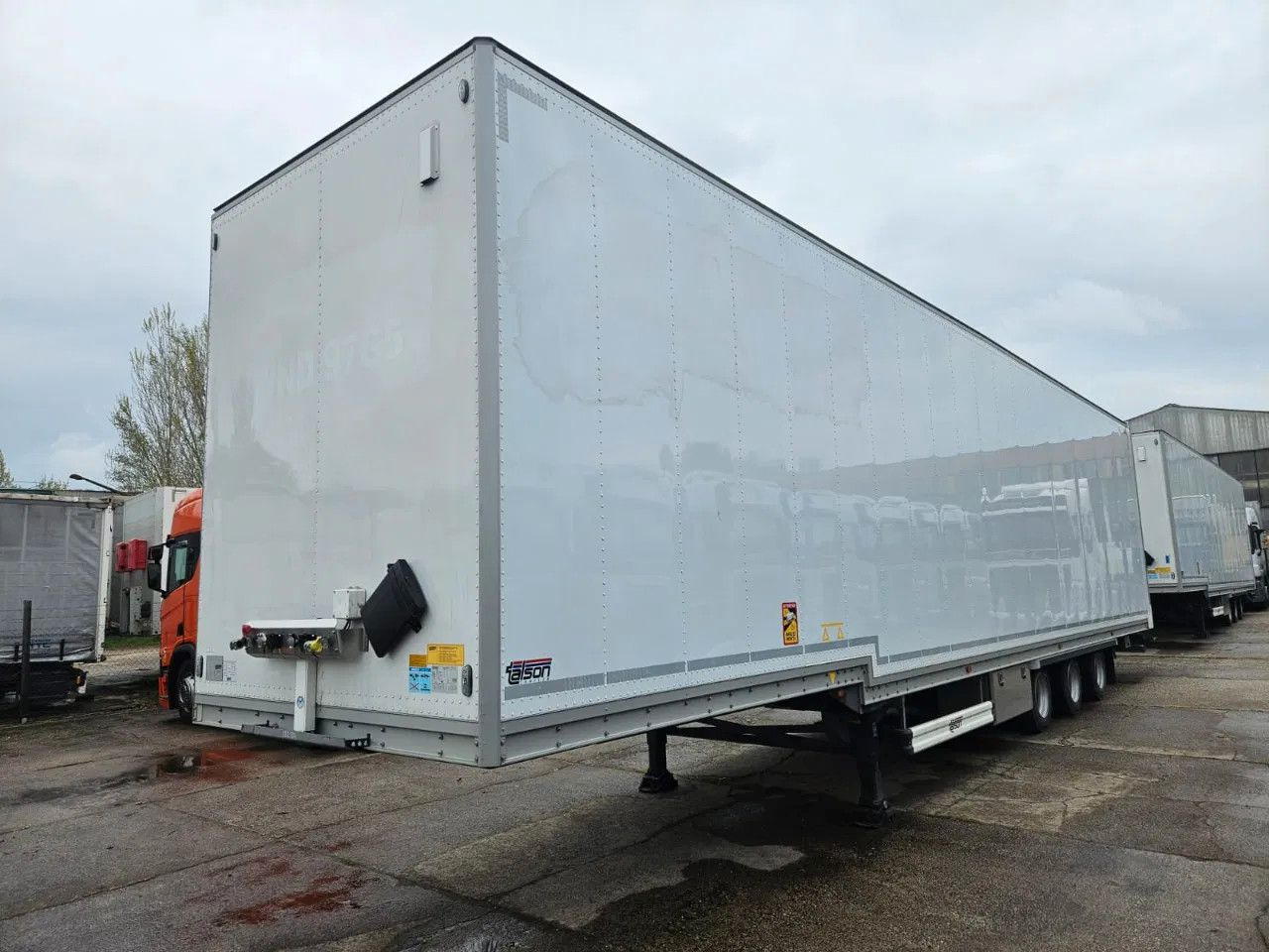 Talson F1227 Mega AIR Cargo Hydraroll Roller Bed 4 unit - סמיטריילר: תמונה 1 Talson F1227 Mega AIR Cargo Hydraroll Roller Bed 4 unit - סמיטריילר: תמונה 1