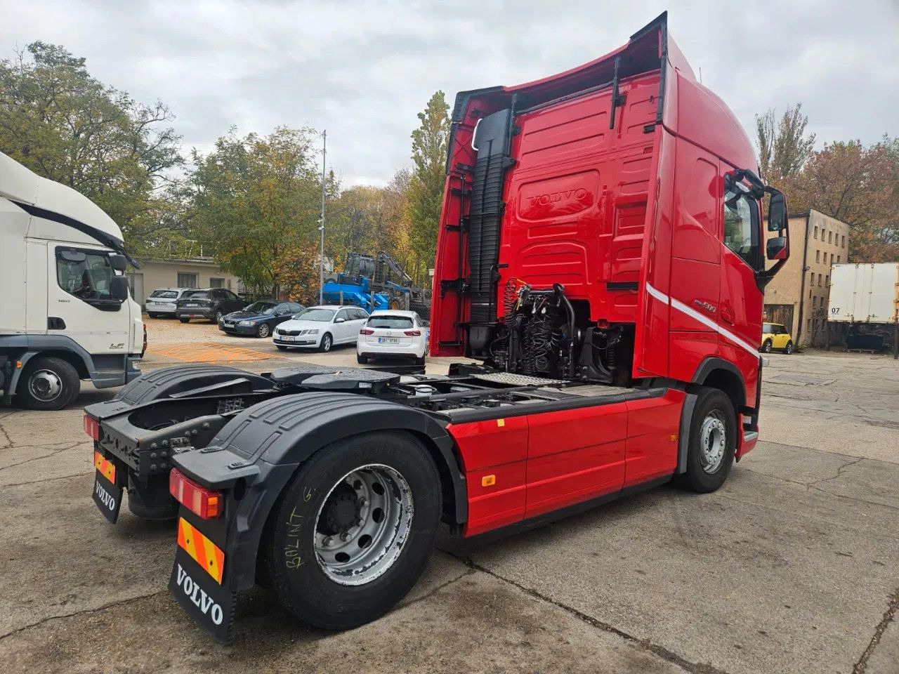 Volvo FH 500 I-Park, Full Spoiler, TV stand - יחידת טרקטור: תמונה 3 Volvo FH 500 I-Park, Full Spoiler, TV stand - יחידת טרקטור: תמונה 3