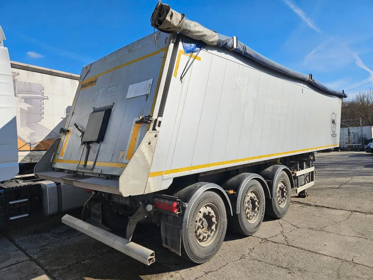 Wielton NW-3 38m3 Lifting Axle, Alloy w. - סמיטריילר עם מזהיר: תמונה 3 Wielton NW-3 38m3 Lifting Axle, Alloy w. - סמיטריילר עם מזהיר: תמונה 3