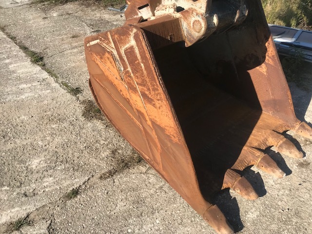 מחפר סורק Akermann EC 230B: תמונה 13