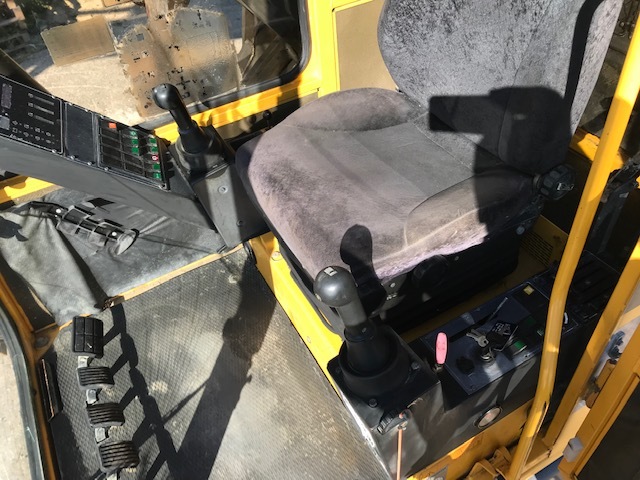 מחפר סורק Akermann EC 230B: תמונה 8