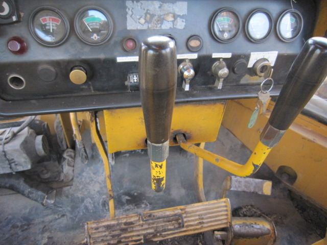 KOMATSU D355 C3 pipelayer - מניח צינורות: תמונה 2 KOMATSU D355 C3 pipelayer - מניח צינורות: תמונה 2
