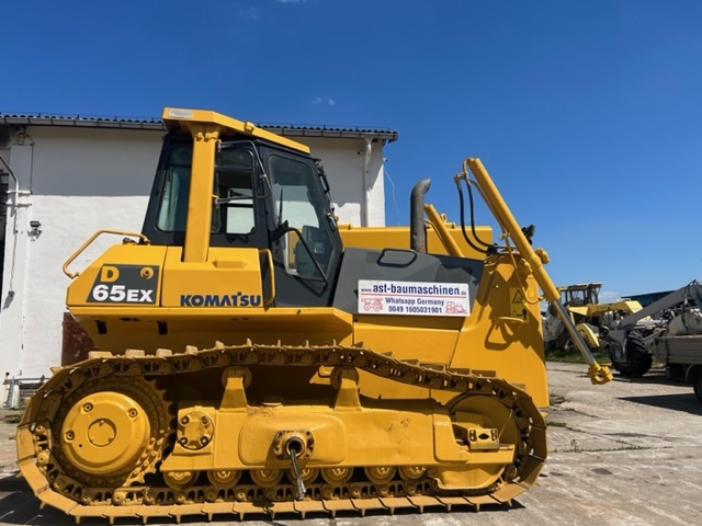 KOMATSU D65EX12 mit Ripperventil - דחפור: תמונה 1 KOMATSU D65EX12 mit Ripperventil - דחפור: תמונה 1