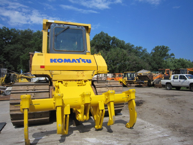 KOMATSU D85PX15 mit 3-Zahn-Ripper - דחפור: תמונה 2 KOMATSU D85PX15 mit 3-Zahn-Ripper - דחפור: תמונה 2