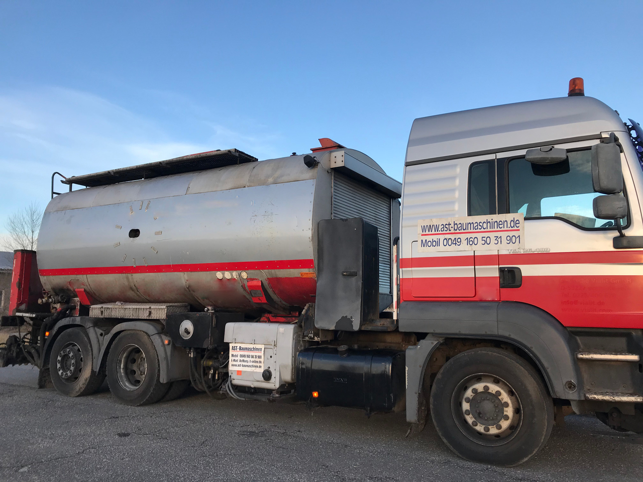 MAN Asphaltsprayer TGA 26.480 6x2-2 - מפיץ אספלט: תמונה 1 MAN Asphaltsprayer TGA 26.480 6x2-2 - מפיץ אספלט: תמונה 1
