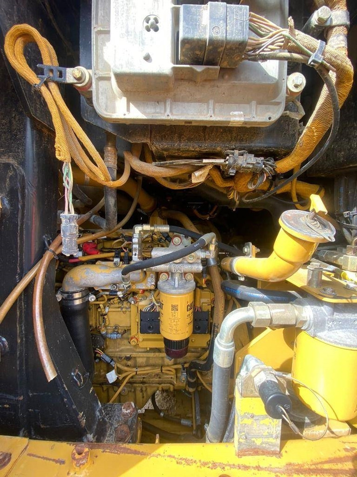 מעמיס זוחל CAT 963 C: תמונה 8