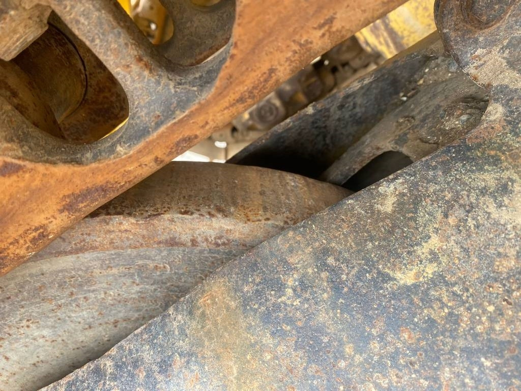 מעמיס זוחל CAT 963 C: תמונה 13