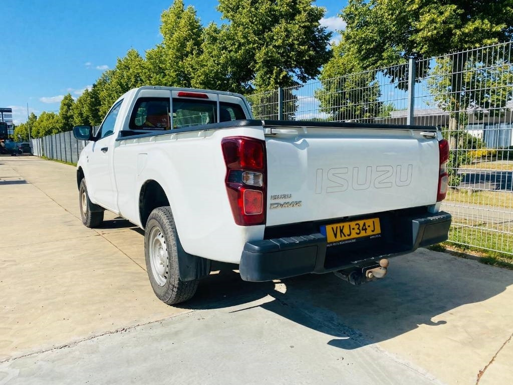 Isuzu D-Max Socage - מכונית: תמונה 4 Isuzu D-Max Socage - מכונית: תמונה 4