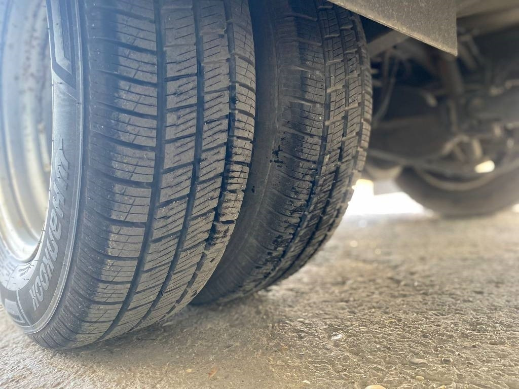 כלי רכב מסחרי עם תיבה Iveco Daily 35 C18: תמונה 25