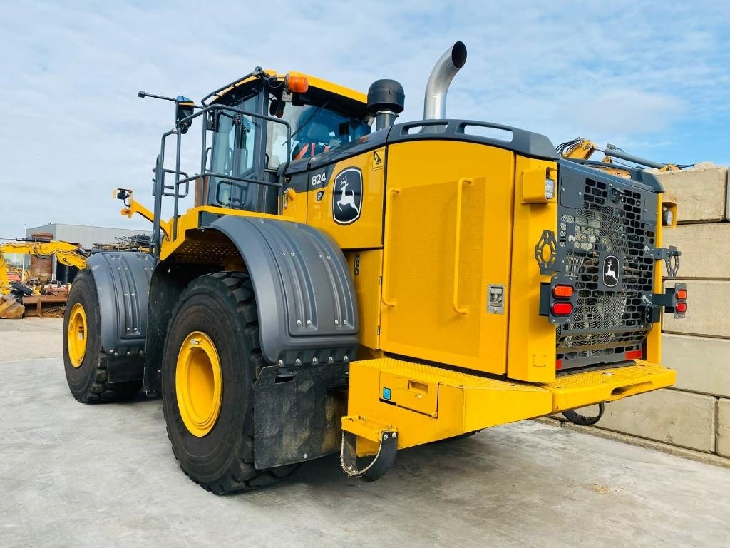 John Deere 824p - מעמיס גלגלים: תמונה 5 John Deere 824p - מעמיס גלגלים: תמונה 5