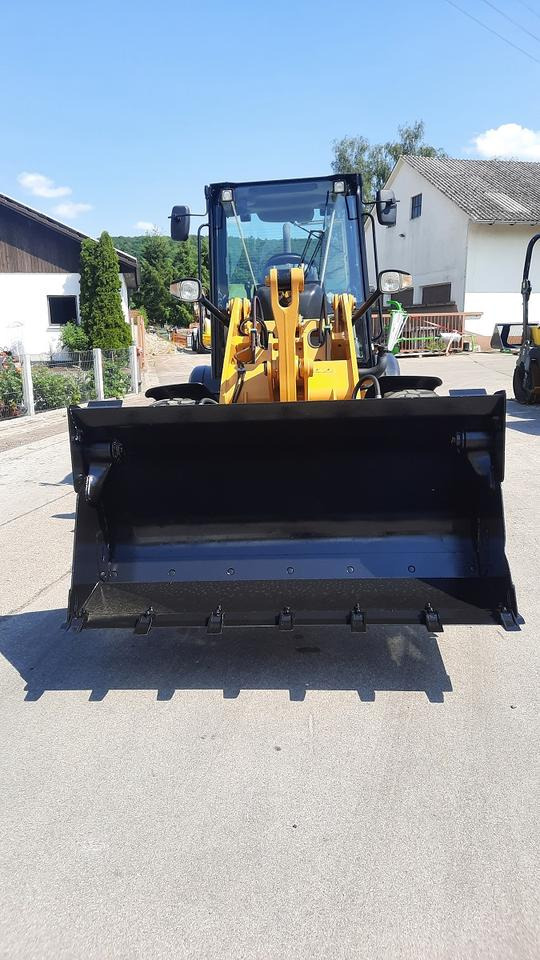Cat 908M Radlader Hoflader Lader Schaufellader - מעמיס קומפקטי: תמונה 2 Cat 908M Radlader Hoflader Lader Schaufellader - מעמיס קומפקטי: תמונה 2