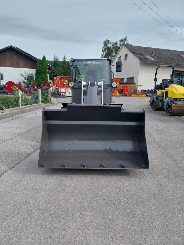 Hitachi ZW 75 Ahlmann Radlader Lader Hoflader Cat Schaufellader - מעמיס קומפקטי: תמונה 2 Hitachi ZW 75 Ahlmann Radlader Lader Hoflader Cat Schaufellader - מעמיס קומפקטי: תמונה 2