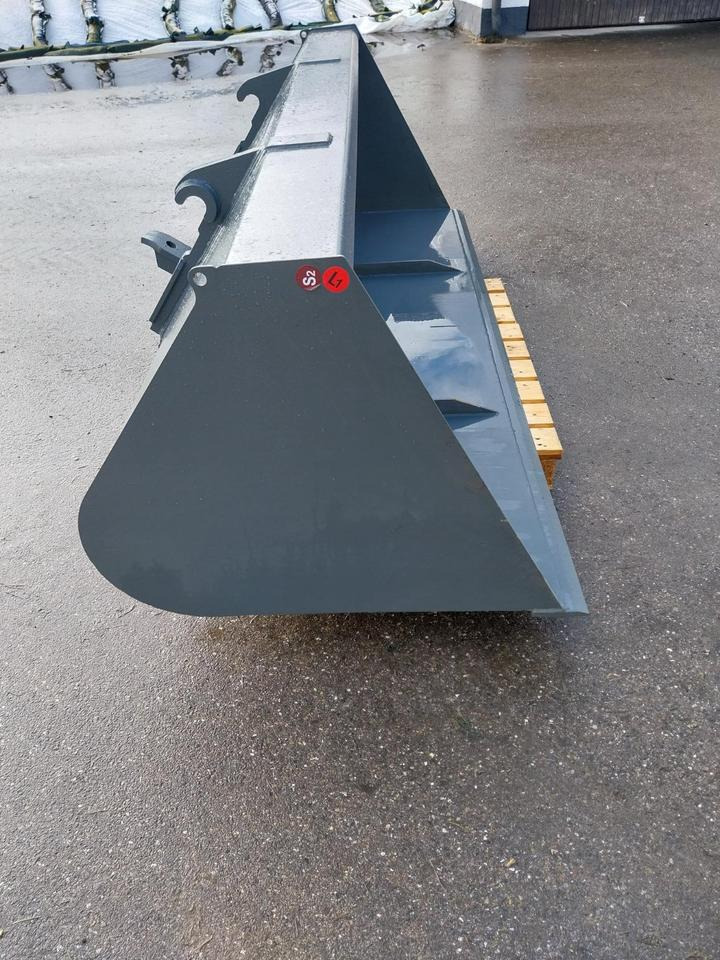 Merlo Schaufel 2,5m Teleskoplader Radlader Volumen - דלי מעמיס: תמונה 4 Merlo Schaufel 2,5m Teleskoplader Radlader Volumen - דלי מעמיס: תמונה 4