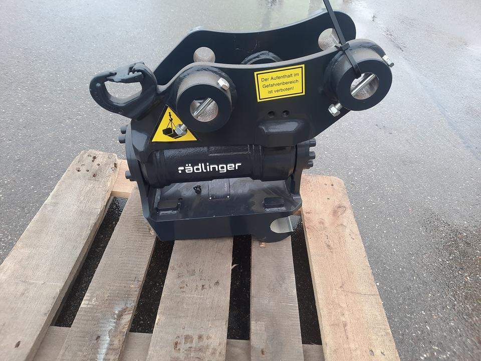Rädlinger Tilt 3,5 -5 to Powertilt Minibagger Schwenkmotor Yanmar - טילטרוטטור עבור מיני מחפר: תמונה 5 Rädlinger Tilt 3,5 -5 to Powertilt Minibagger Schwenkmotor Yanmar - טילטרוטטור עבור מיני מחפר: תמונה 5