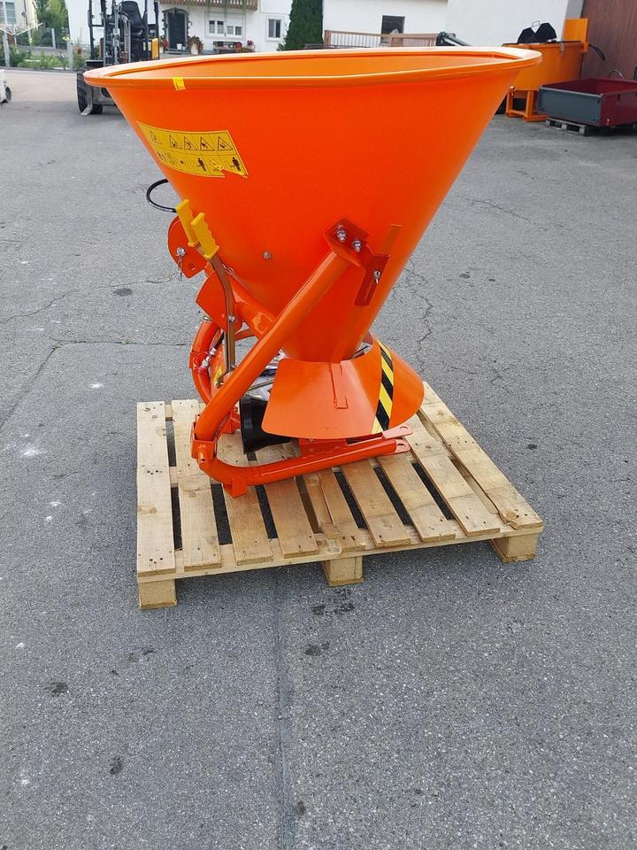 Salzstreuer 200l-500l Sand Splitt Schlepper Traktor Winterdienst - מפזר חול/ מלח: תמונה 2 Salzstreuer 200l-500l Sand Splitt Schlepper Traktor Winterdienst - מפזר חול/ מלח: תמונה 2