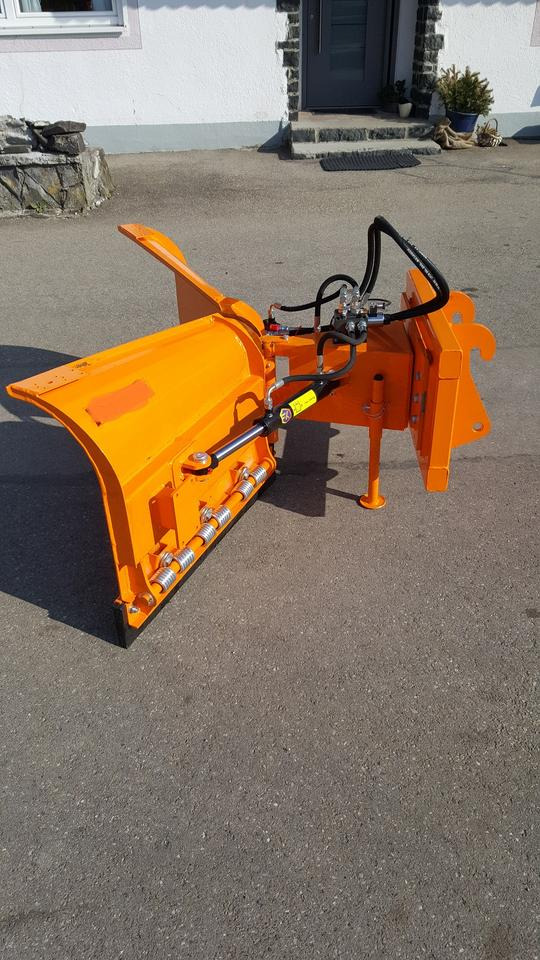 Schneeschild Vario 1,8m Schlepper Radlader Hoflader Euro Fendt - מחרשת שלג: תמונה 2 Schneeschild Vario 1,8m Schlepper Radlader Hoflader Euro Fendt - מחרשת שלג: תמונה 2