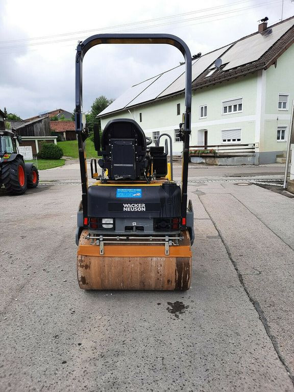Wacker RD 27-120, neuer Motor 1 Stunde - רולר: תמונה 4 Wacker RD 27-120, neuer Motor 1 Stunde - רולר: תמונה 4